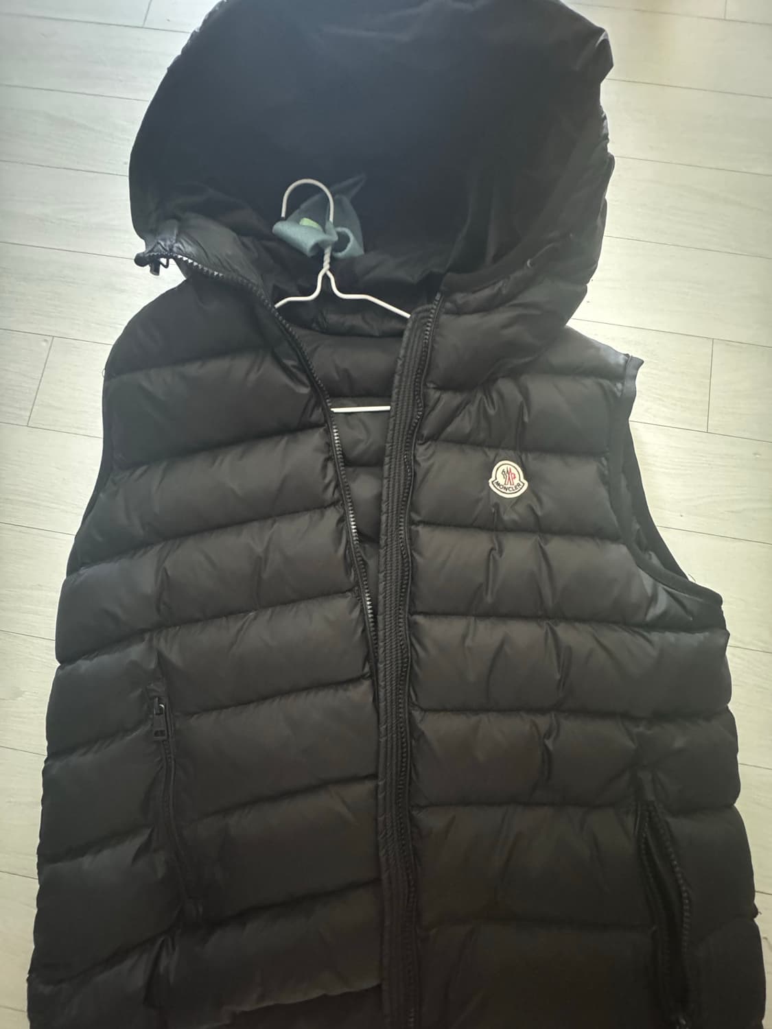 몽클레어 조끼패딩  상품이미지1