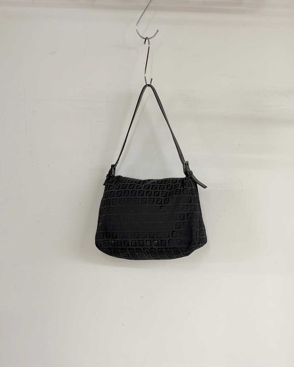 펜디 블랙 ff 로고 캔버스 주키노 맘마백  상품이미지5