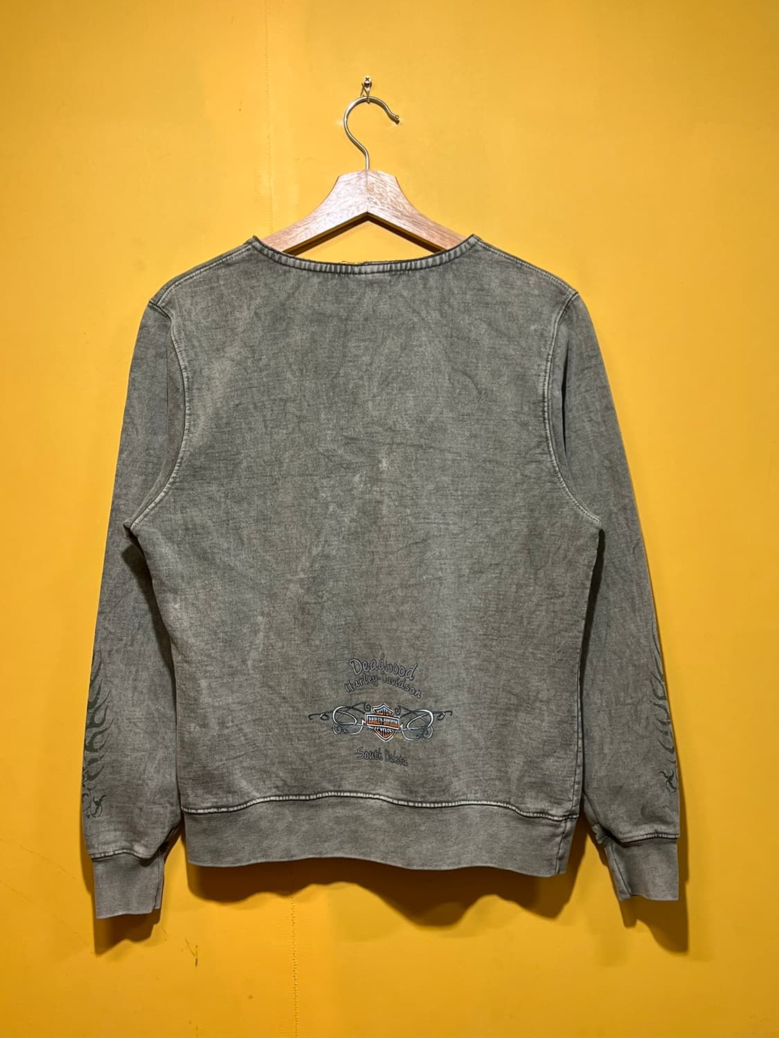 [M] 할리데이비슨 V 노치 윙 그래픽 맨투맨 플레임 상품이미지8