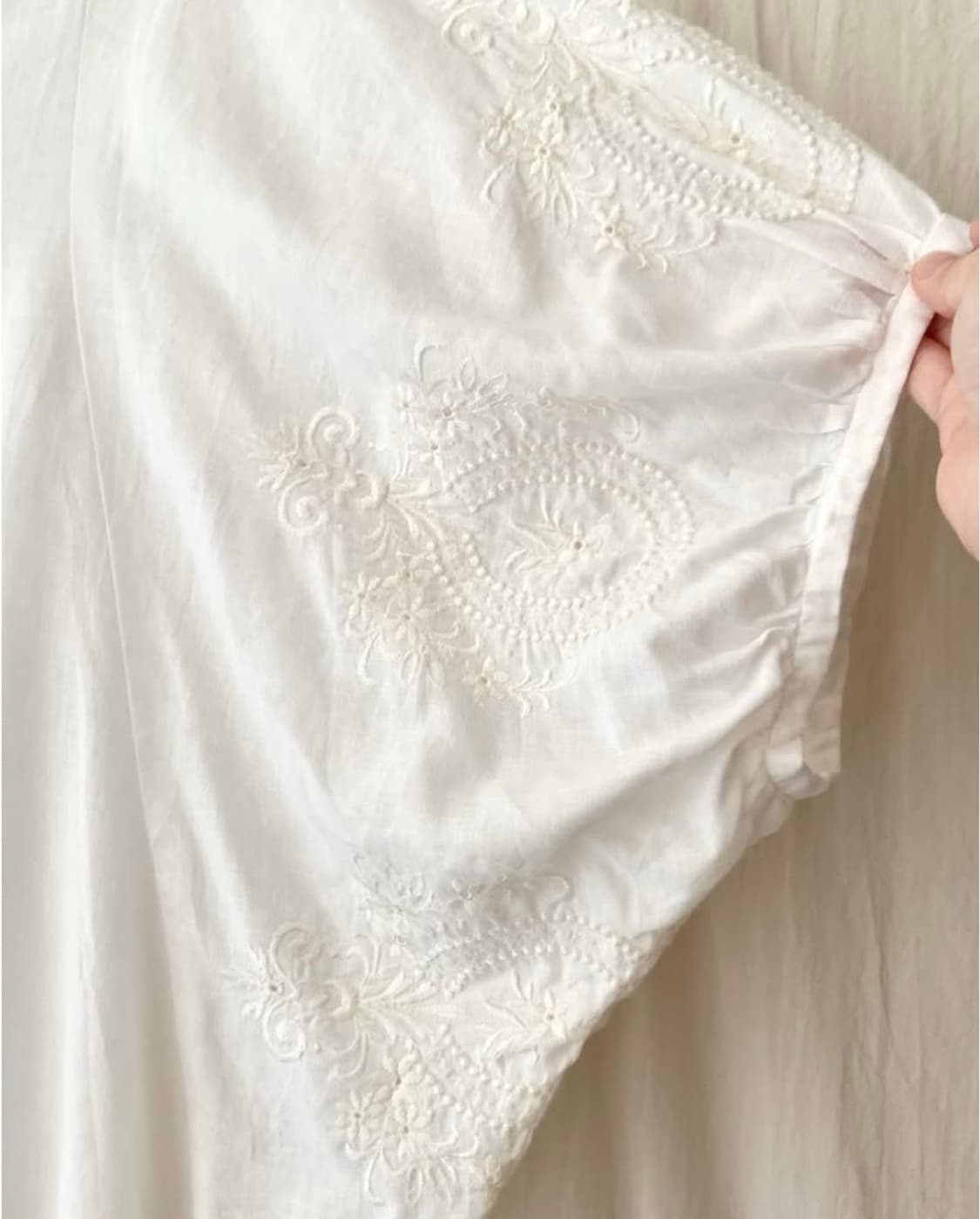 벌룬 자수 블라우스 상품이미지2