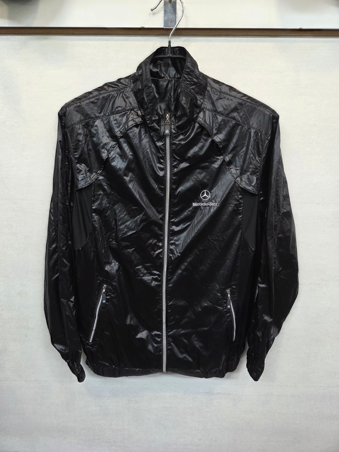 메르세데스 벤츠 유광 바람막이 봄버자켓 L 상품이미지1