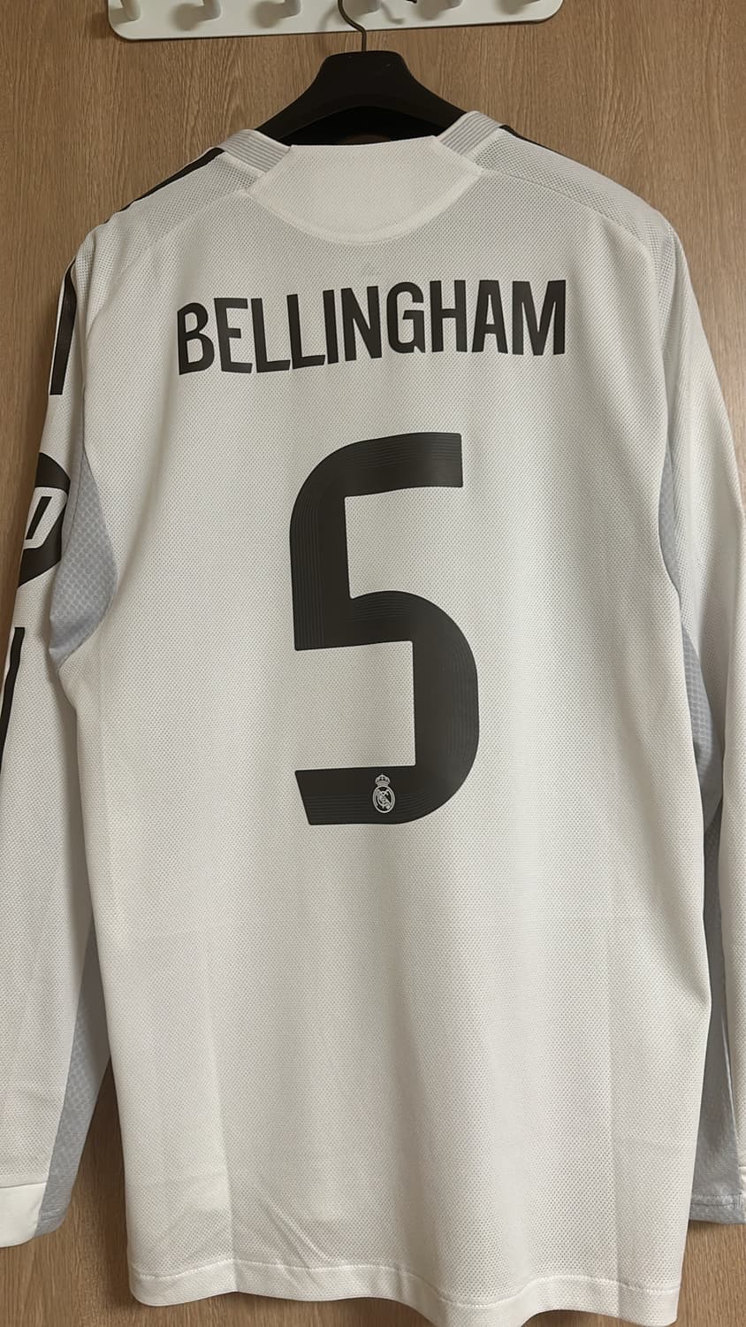 레알마드리드 25/26벨링엄 어센틱 긴팔  상품이미지3