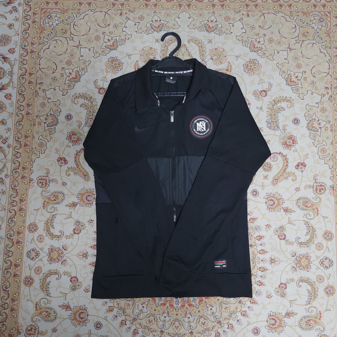 나이키 F.C 풋볼 트랙탑 져지
95 상품이미지1