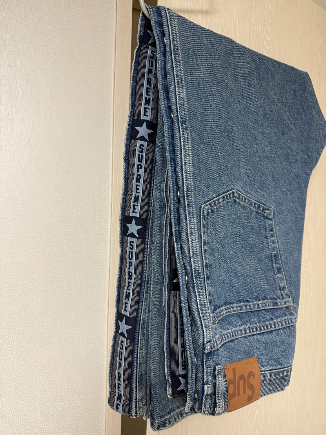 슈프림 스냅오프 배기 진 워시드 블루 - 23FW 36사이즈 상품이미지2