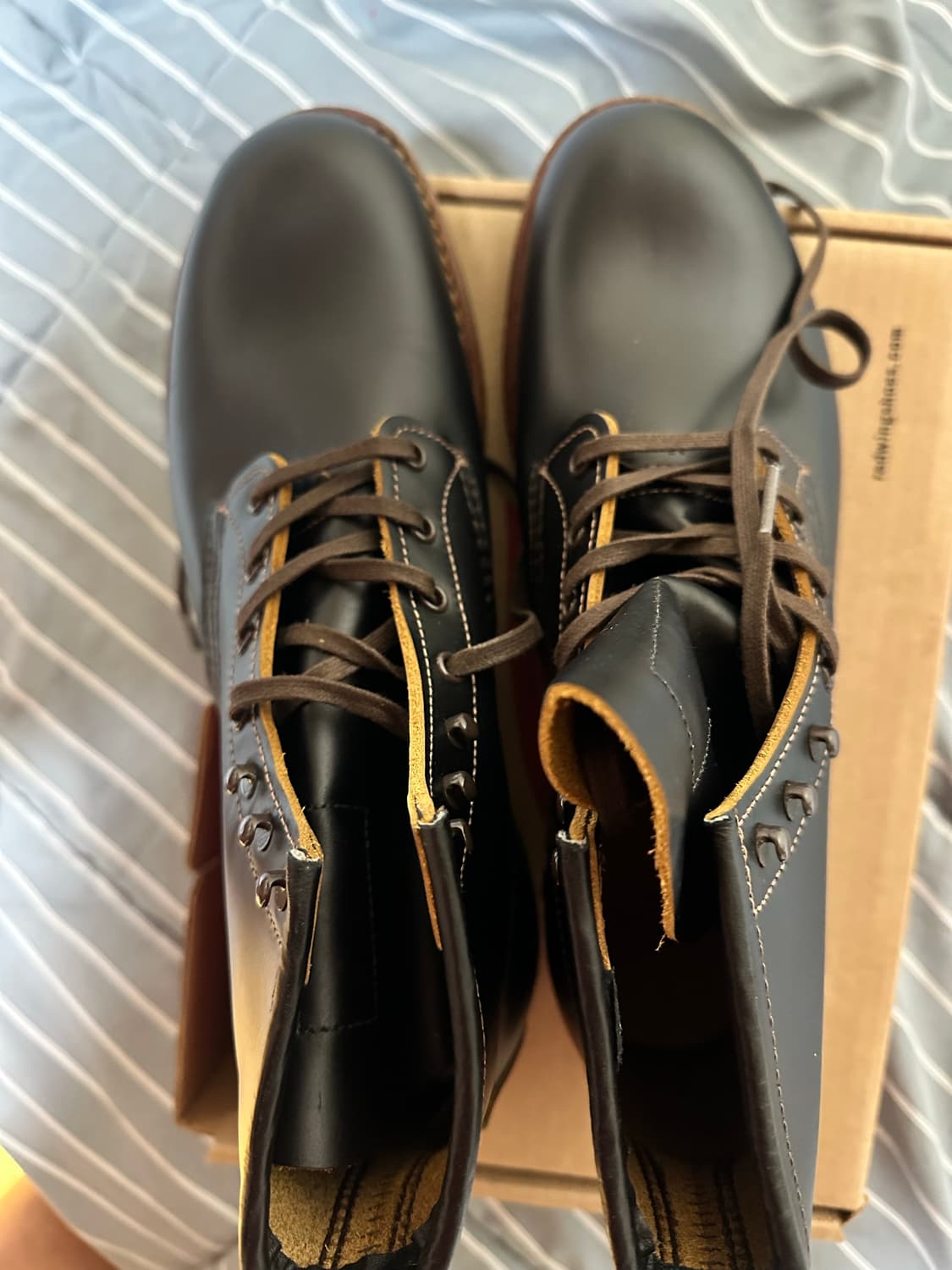 레드윙 9060 9.5(275) 새상품 판매합니다 상품이미지2