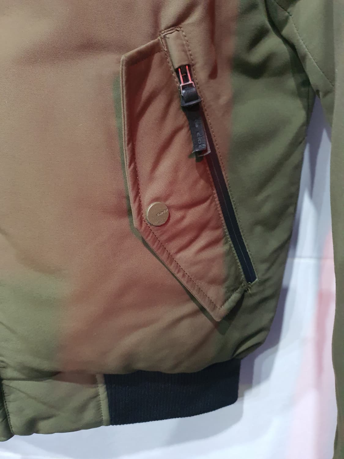 아이더 스투키 다운 패딩 상품이미지8