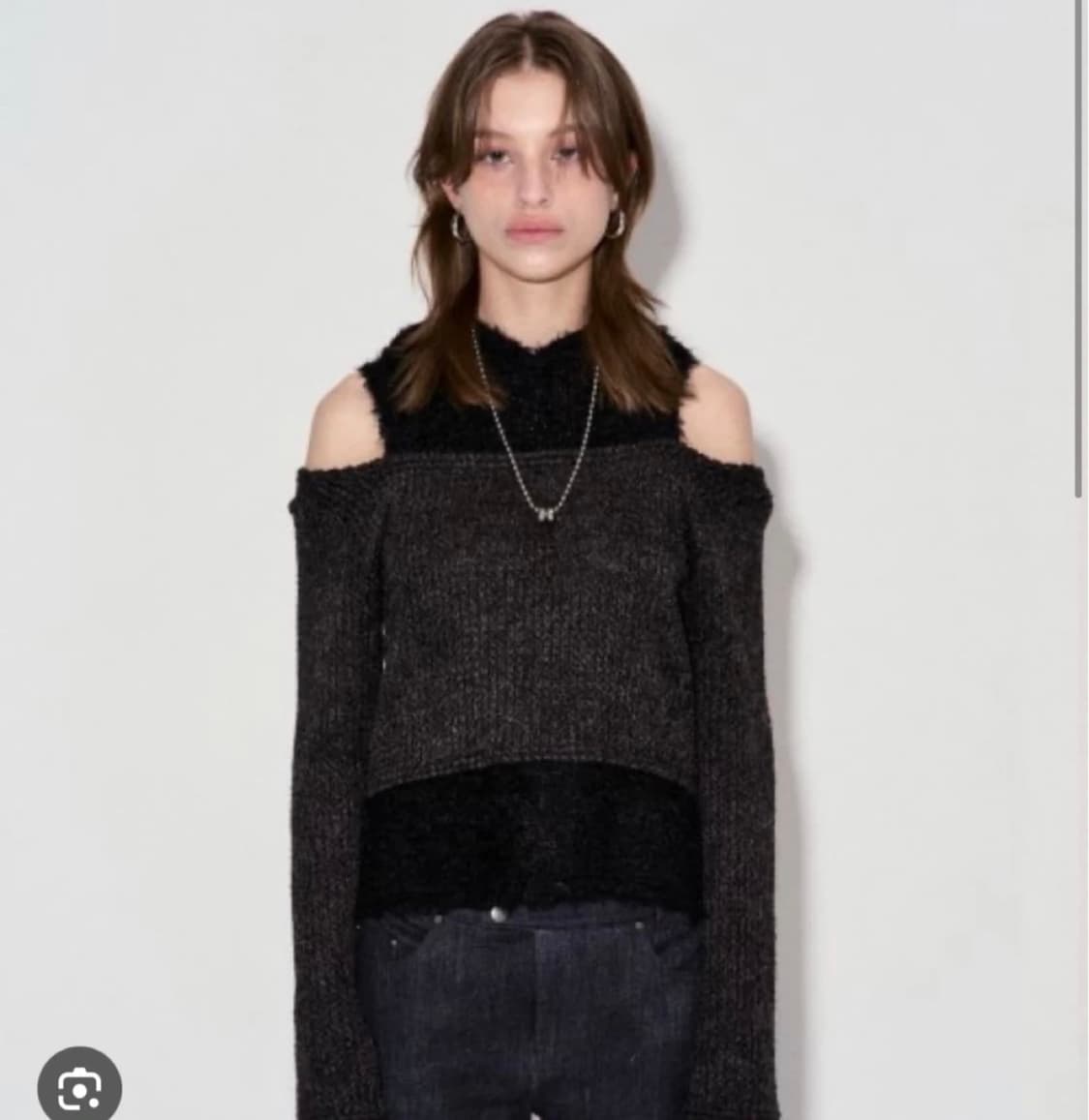 데비어퍼 리스 컷아웃 후디 니트 상품이미지1