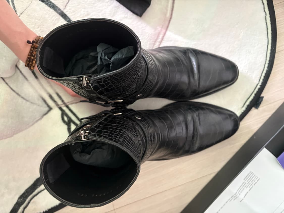 생로랑 하네스 크로커다일 교환 봅니다 상품이미지2