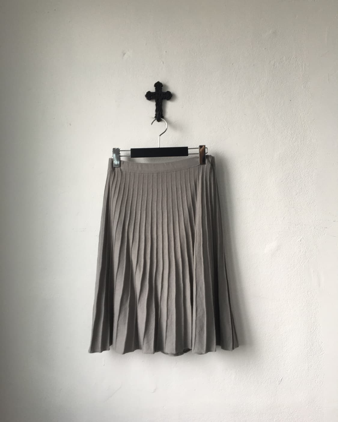 Pleats midi skirt 상품이미지1