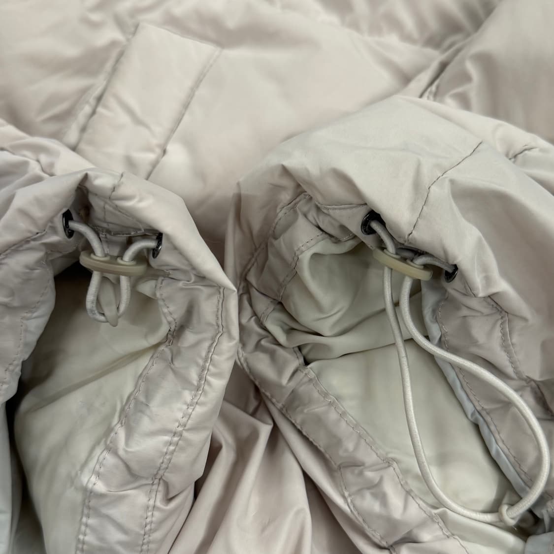 노스페이스 아이보리 패딩 상품이미지8