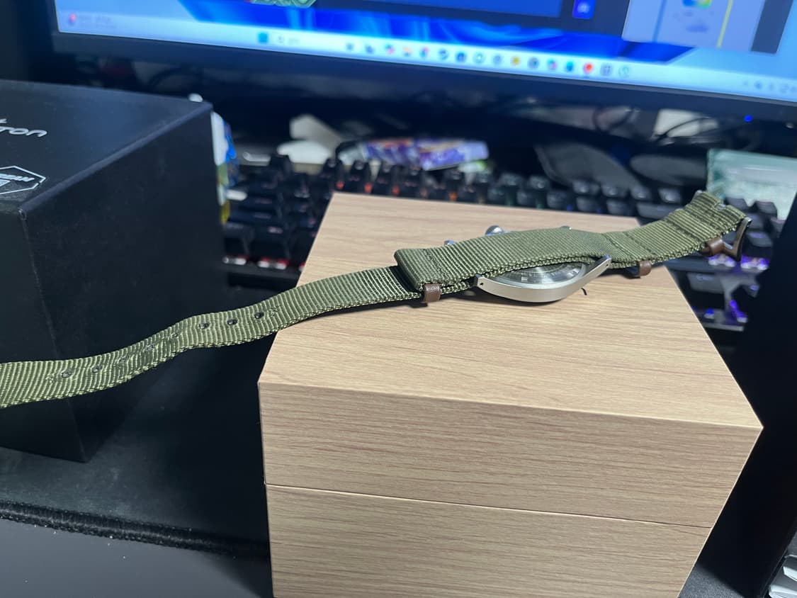 해밀턴 카키 필드 메카니컬 38mm 나토 스트랩 그린 상품이미지6