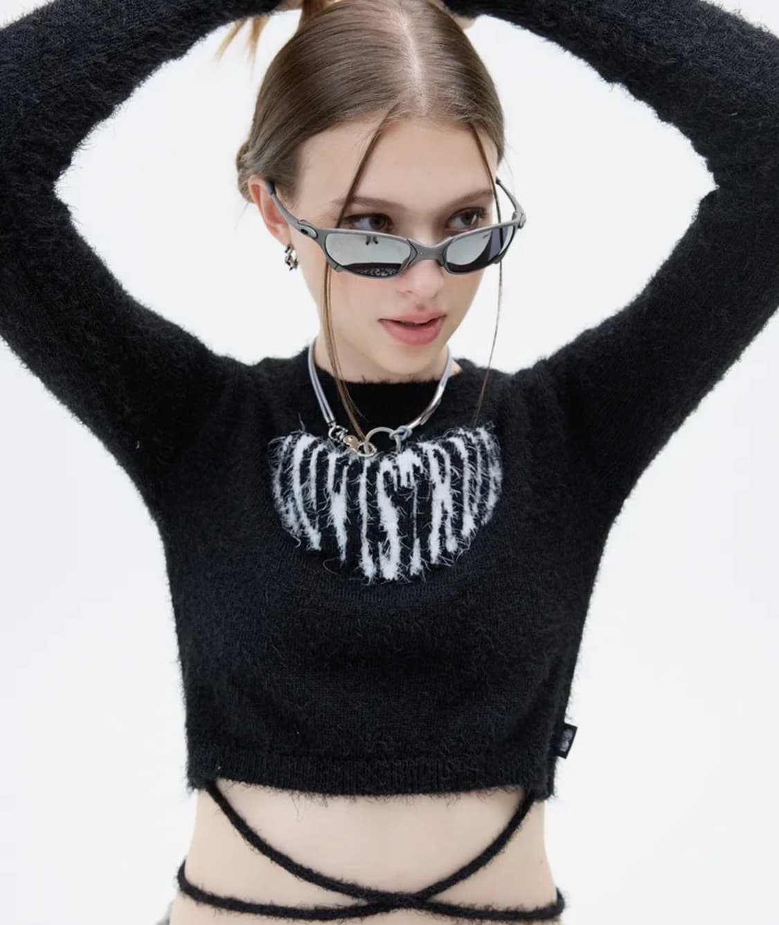 러브이즈트루 앙고라 니트 블랙 상품이미지1