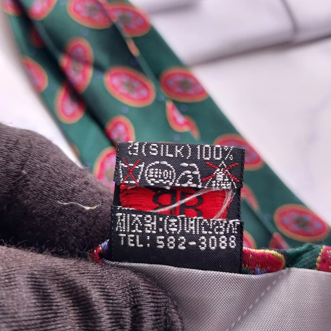 발렌시아가 실크 그린 자카드 패턴 넥타이 9.1cm A등급 K2575
 상품이미지7