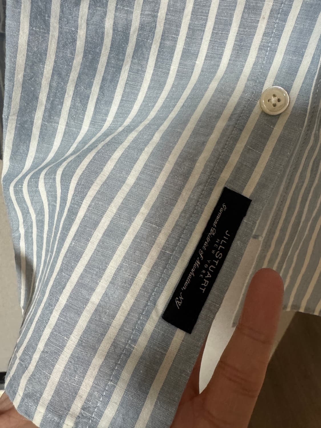 질스튜어트 뉴욕 스트라이프 린넨셔츠 100사이즈 새상품 판매 상품이미지3