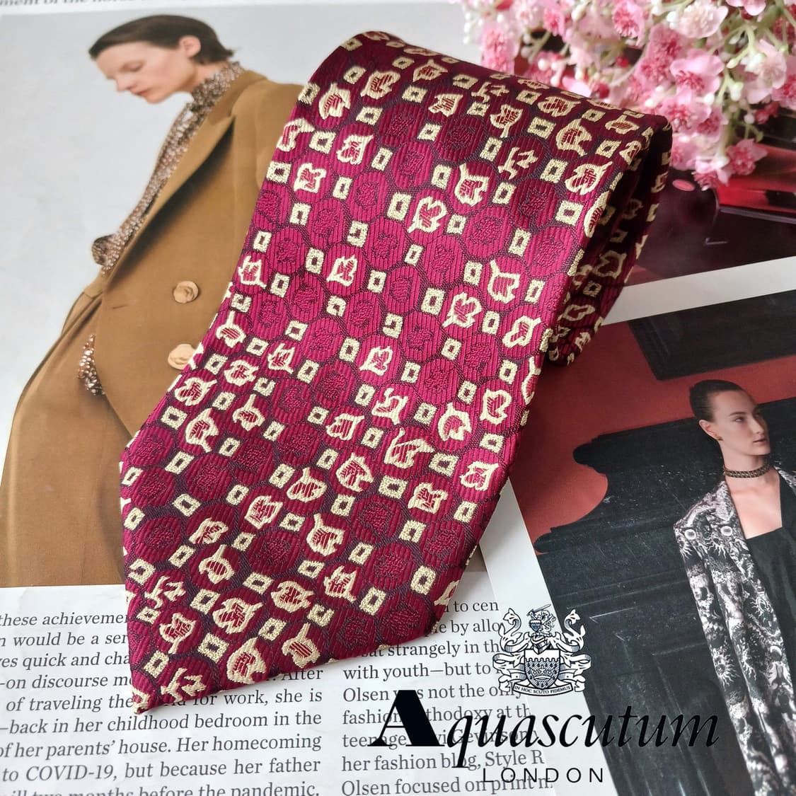 아쿠아스큐텀 실크 자카드 패턴 넥타이 9.7cm A+등급 A19789
 상품이미지2