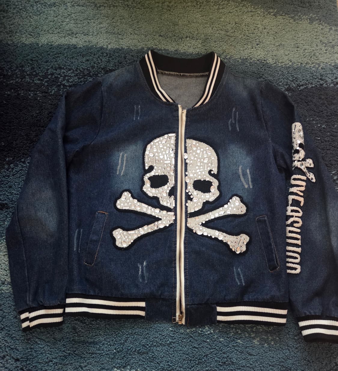 택포)(주의사항)빈티지 스컬자수 샌즈파피루스 미국별자수 데님바시티자켓 상품이미지1