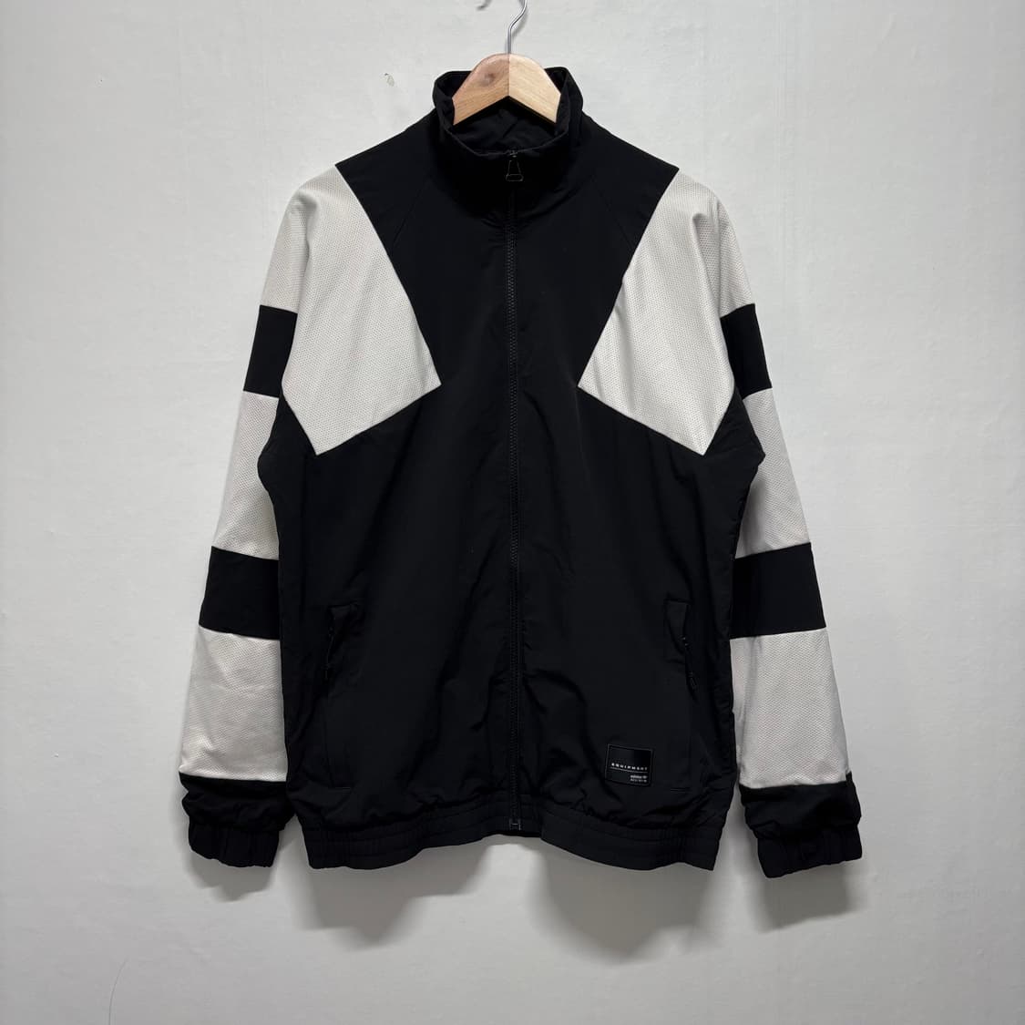 아디다스 검흰 배색 바람막이 상품이미지1