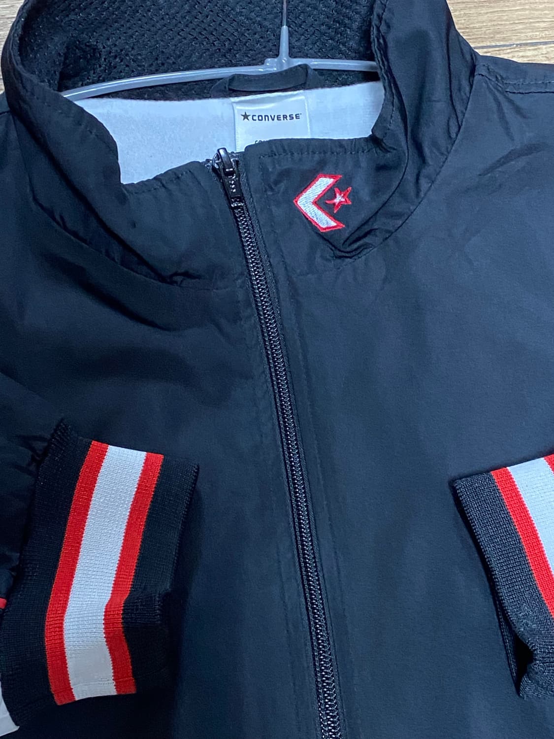 컨버스 COMPETITION 바람막이 점퍼 (블랙/화이트) 상품이미지3