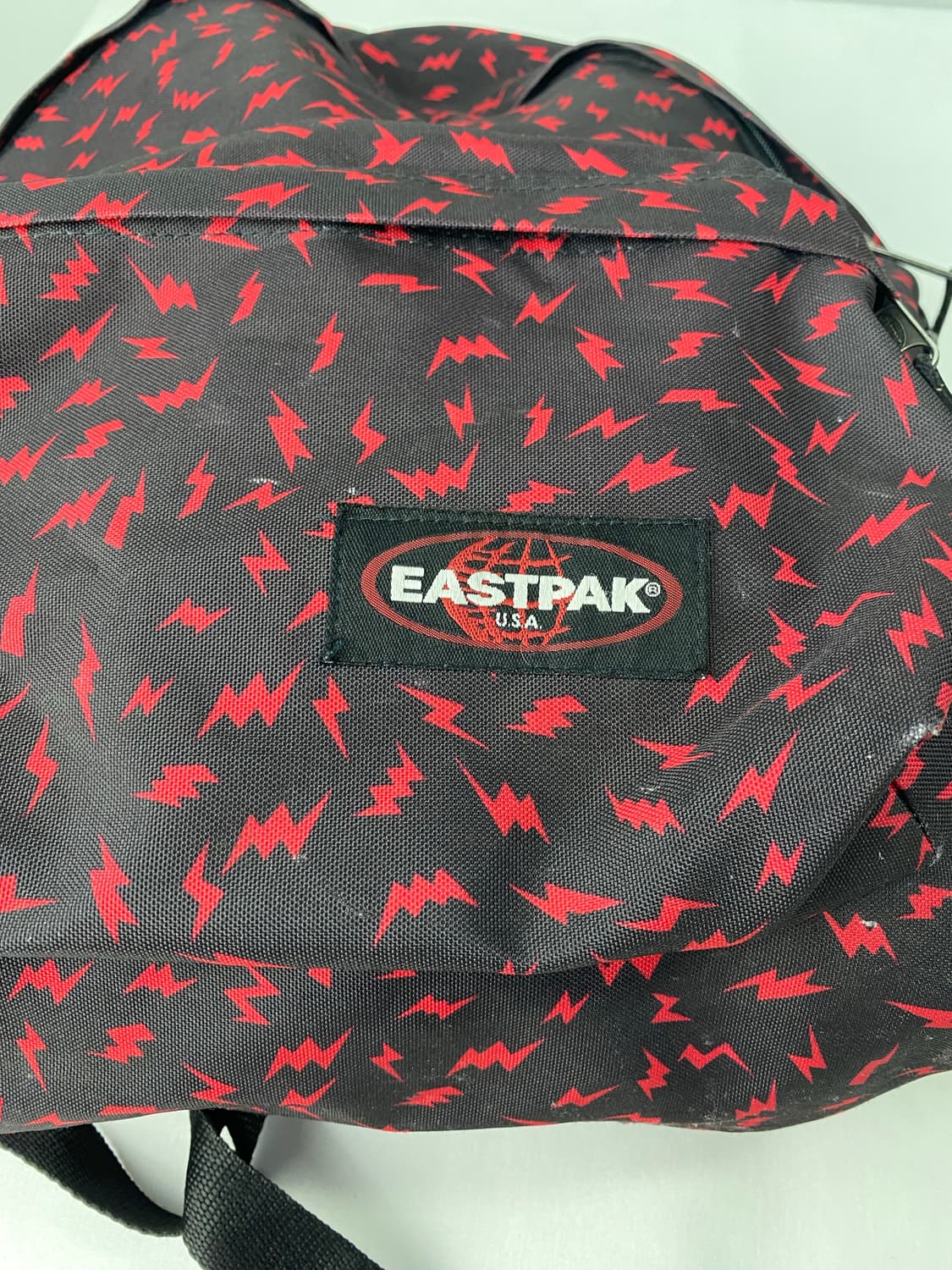 eastpak usa 이스트팩 번개 백팩 패디드 파커  상품이미지3
