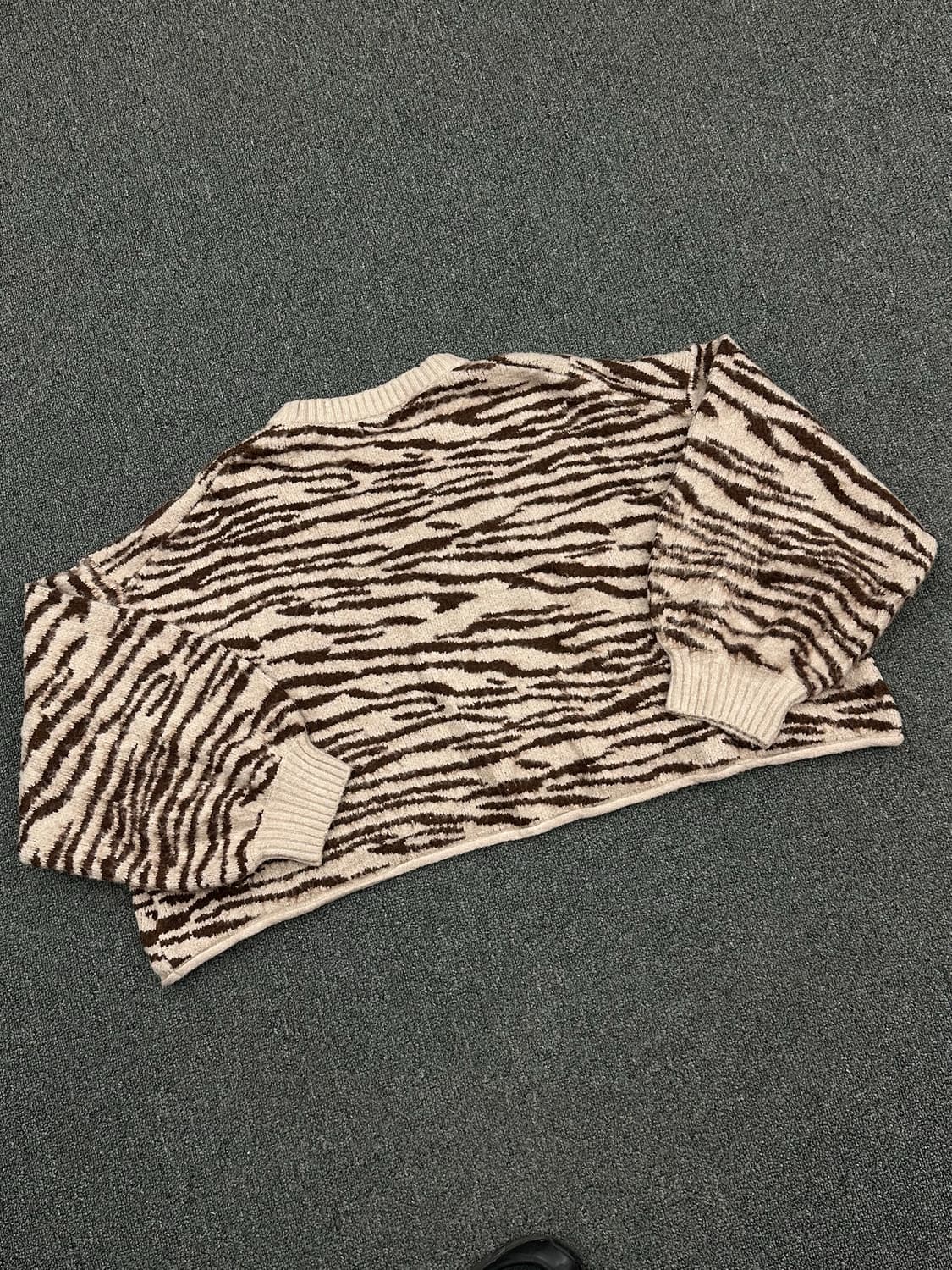 OS)GRL 빈티지 지브라 패턴 니트 스웨터 상품이미지4