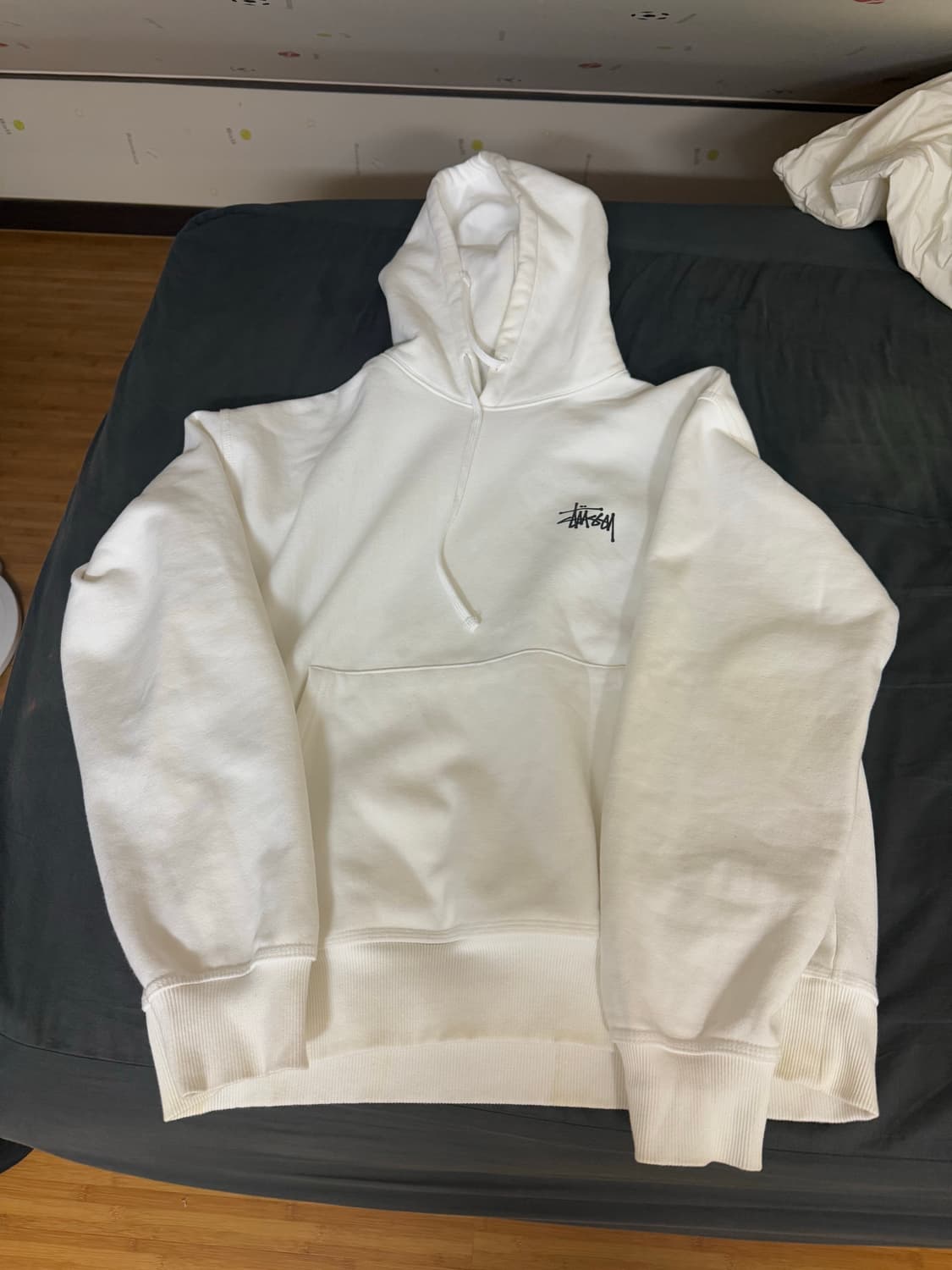 스투시 후드티 L 사이즈 상품이미지1