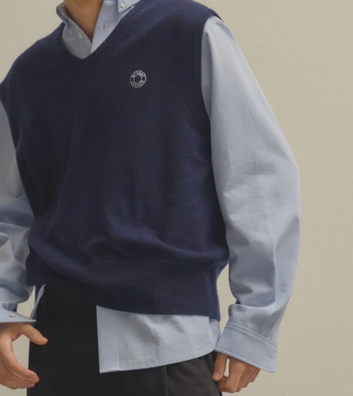 NOHANT 노앙 캐시미어 브이넥 니트 네이비 F 공용 상품이미지1