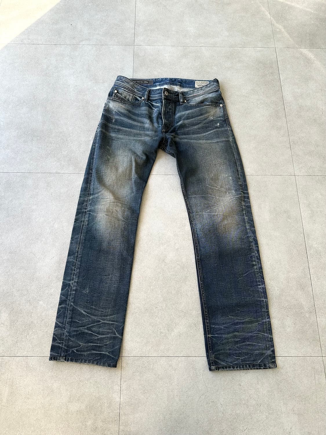 디젤 크랙 웨이브 데님팬츠 상품이미지5