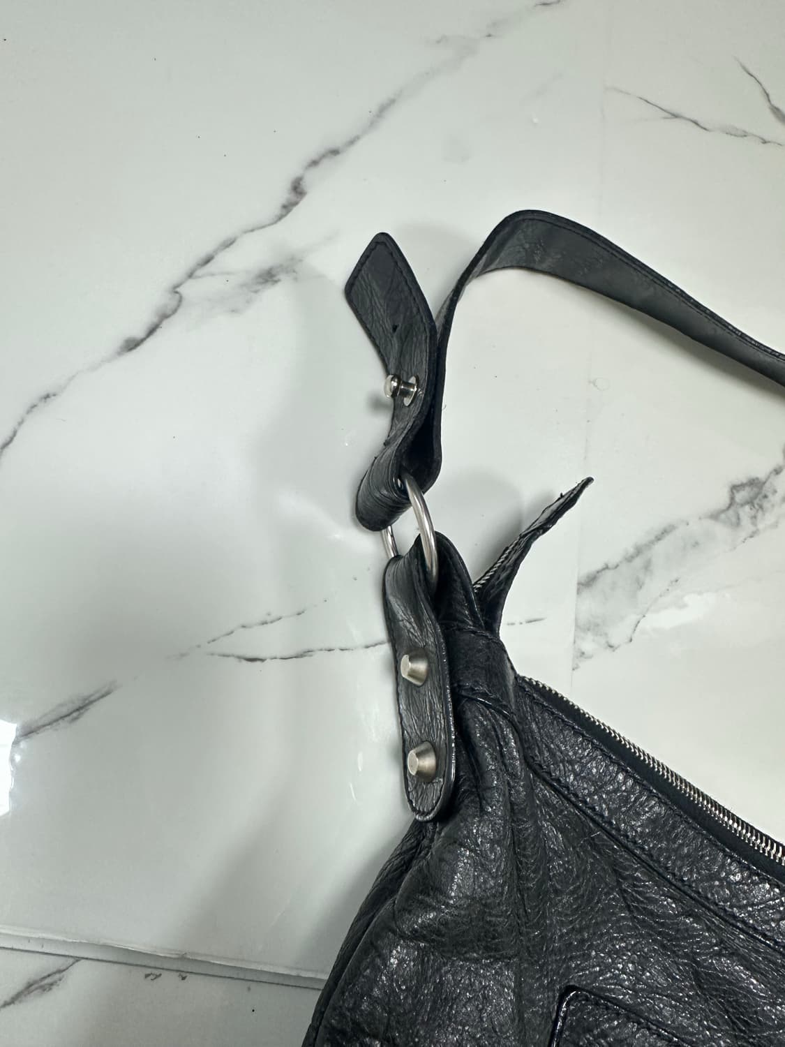 [A+ 정품] 발렌시아가 커리어 모터백  상품이미지6