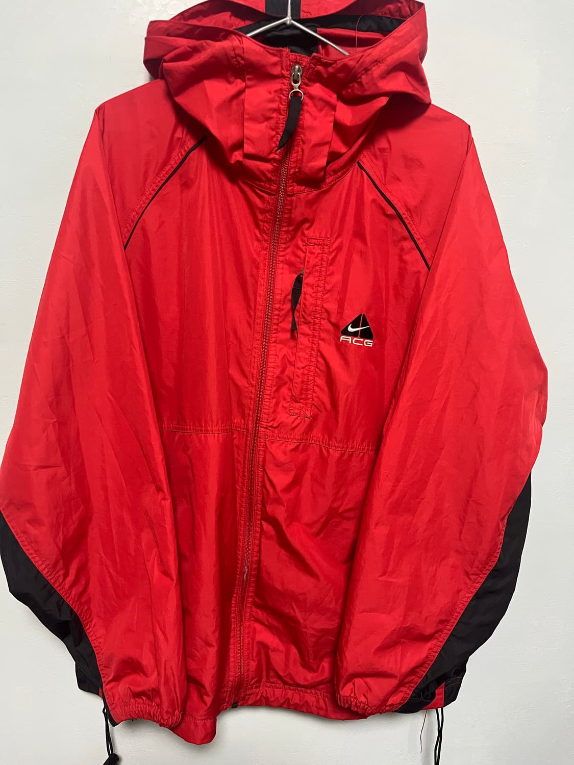 나이키 ACG 레드 레트로 바람막이 자켓 상품이미지1