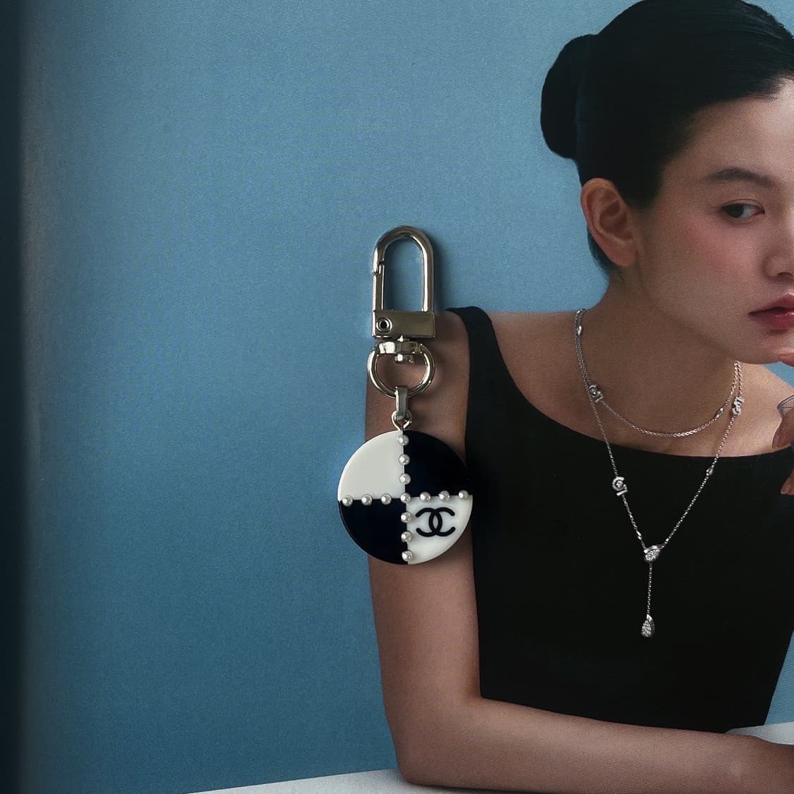 샤넬 코코 블랙 & 화이트 cc 업사이클링 키링 상품이미지2