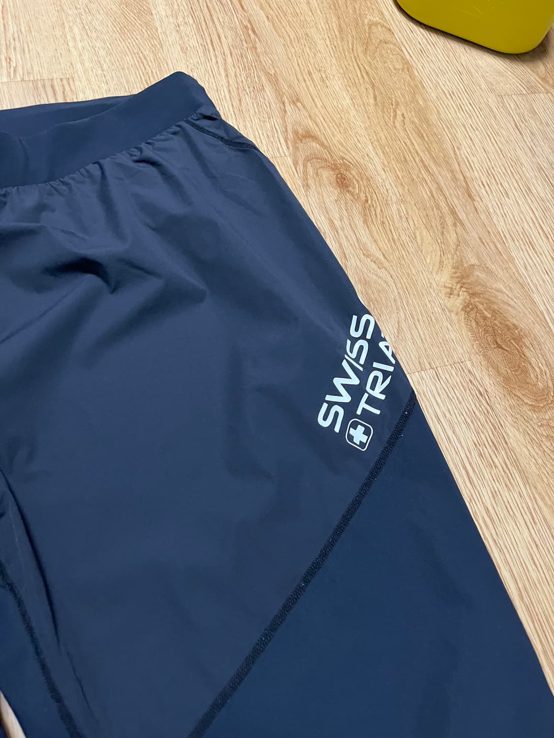 데상트 스위스트리아 트레이닝 바지 상품이미지3