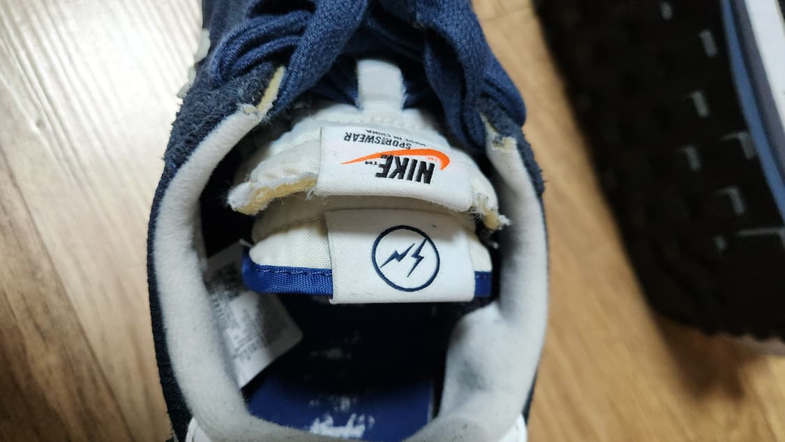 # 나이키 사카이 프라그먼트 LD와플 네이비 270mm 265mm 급처 상품이미지4