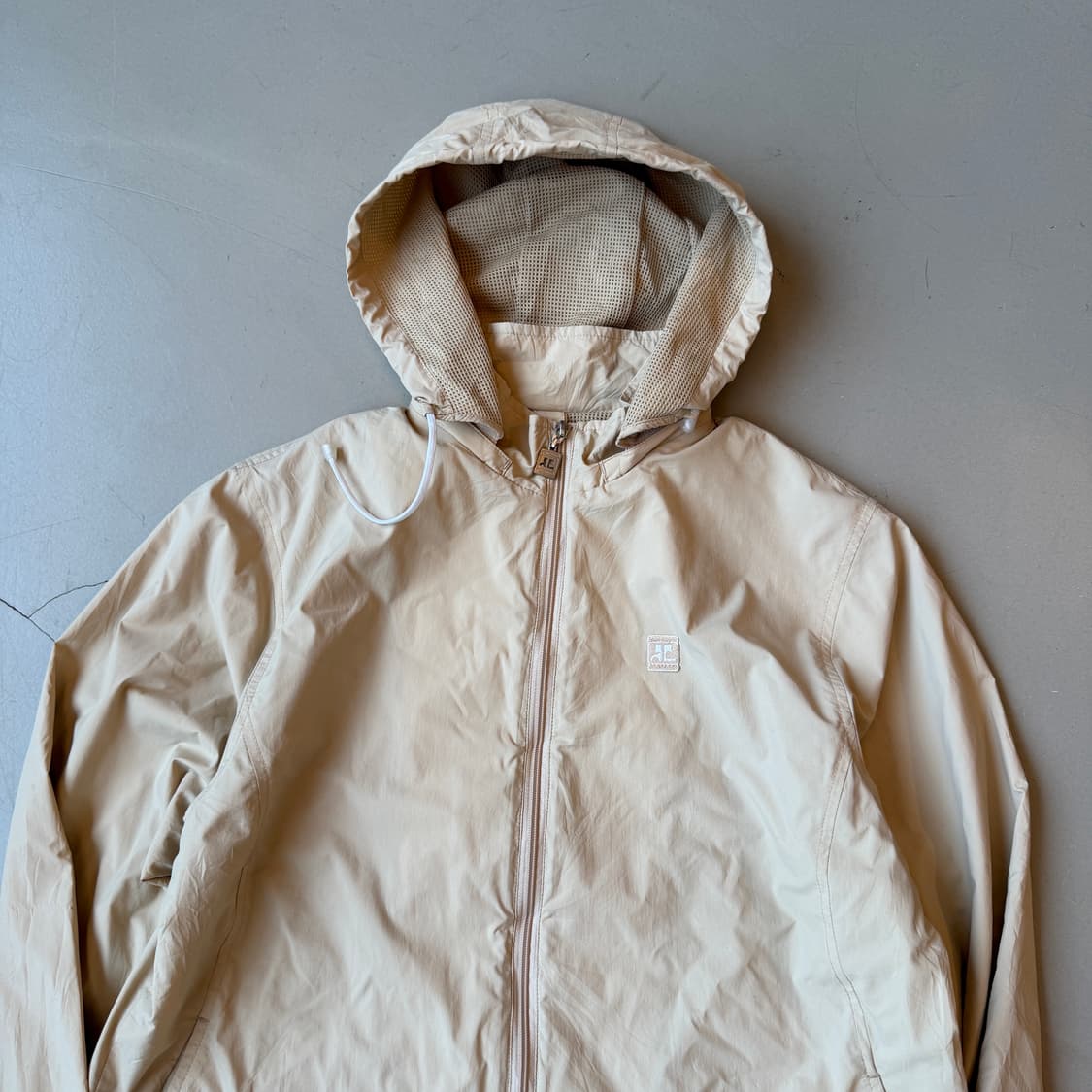 꾸레쥬 베이지 폴리 자켓 상품이미지3