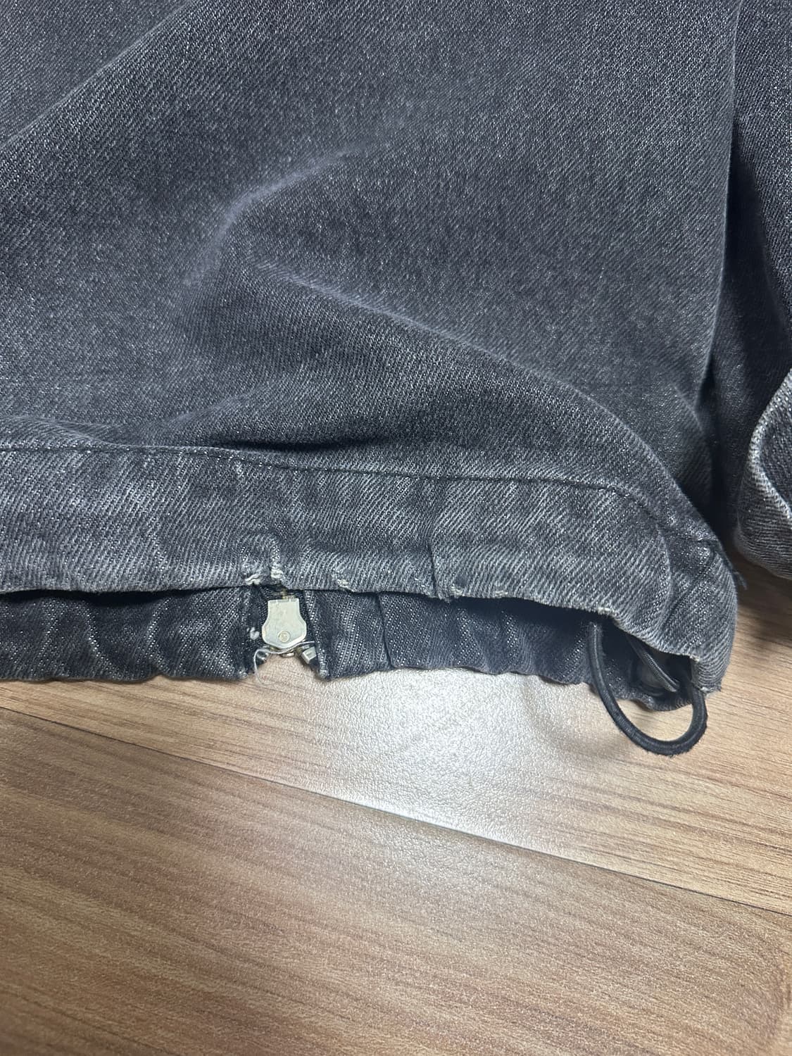 이우가마카라스 롱지처 데님팬츠 블랙 상품이미지2