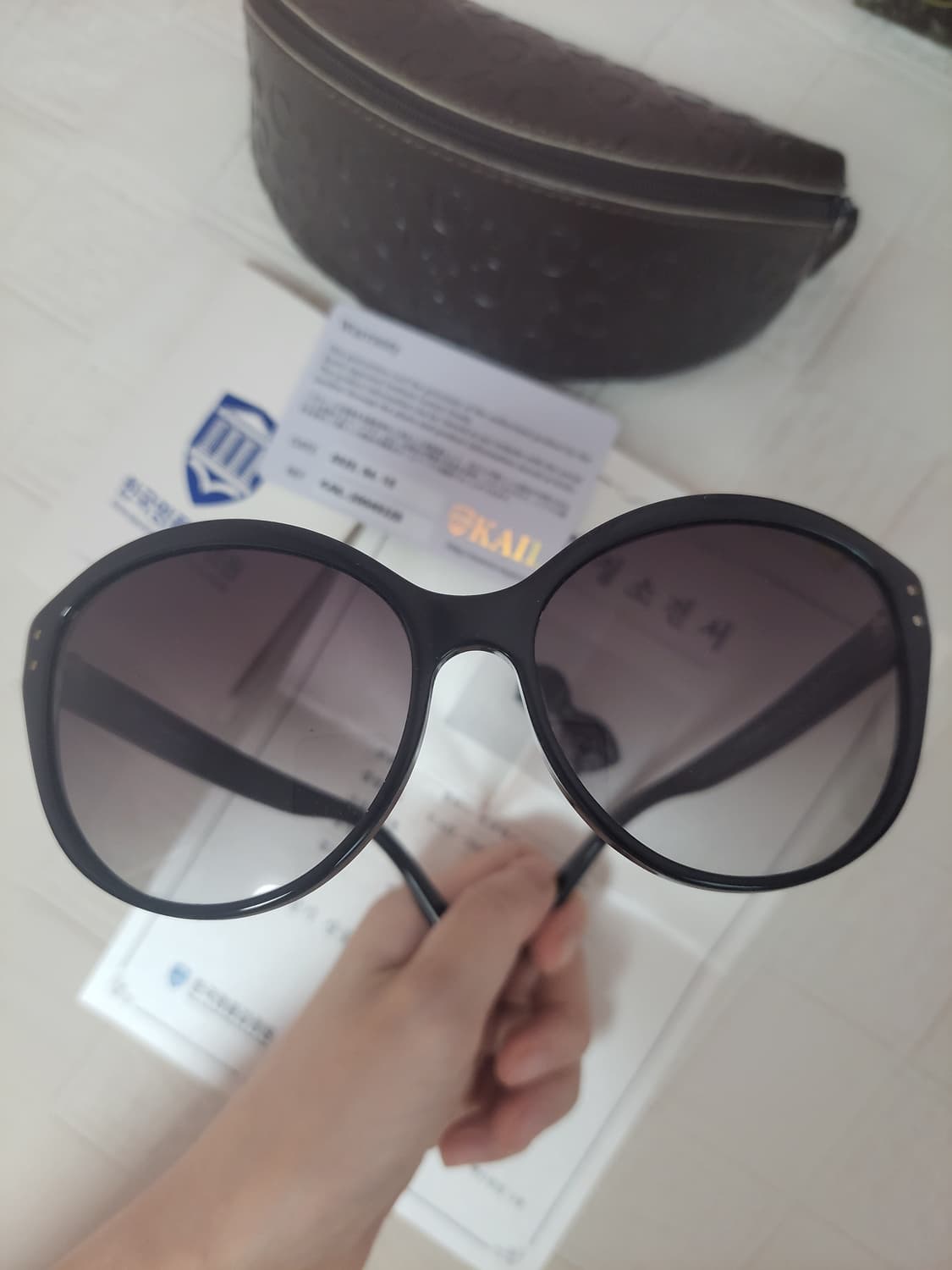 정품)급처상태좋음!셀린느 연예인 이영은 착용한 선글라스 한국명품감정원 상품이미지6