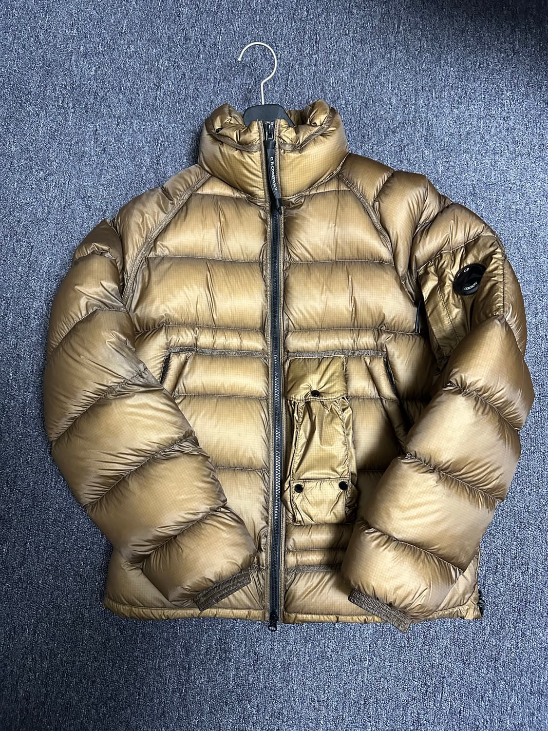 cp컴퍼니 dd쉘 디테처블 패딩 M 상품이미지1