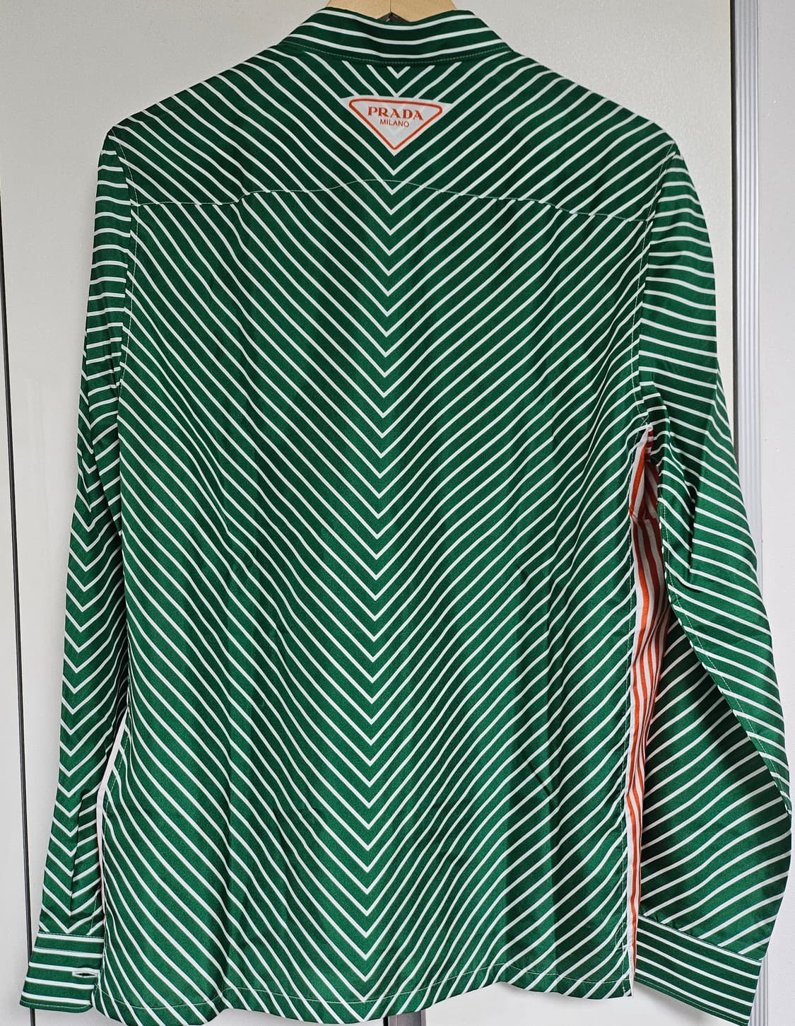 프라다 실크 스트라이프 셔츠 그린 (40) 상품이미지1