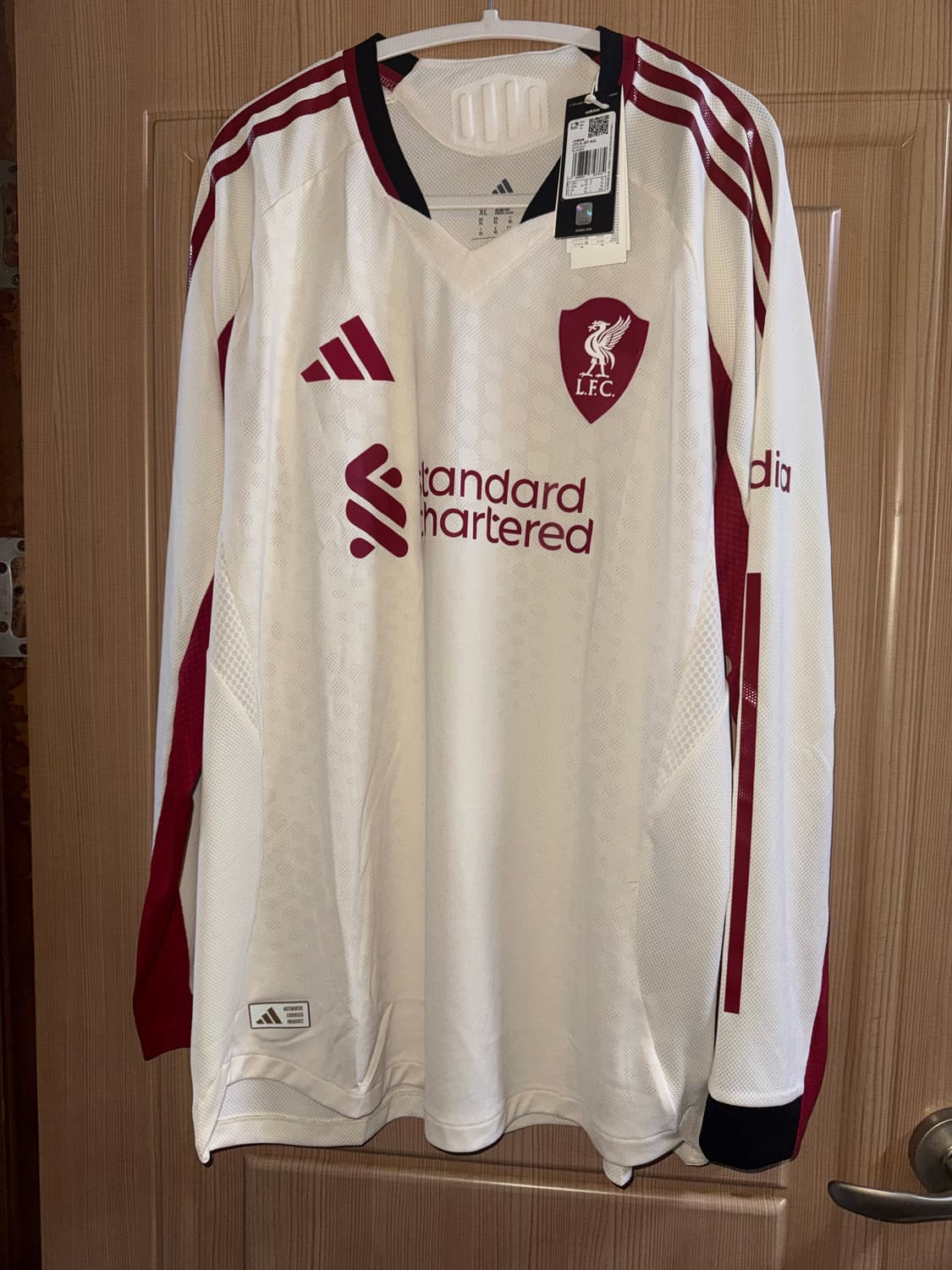 리버풀 아디다스 긴팔 어센틱 상품이미지1