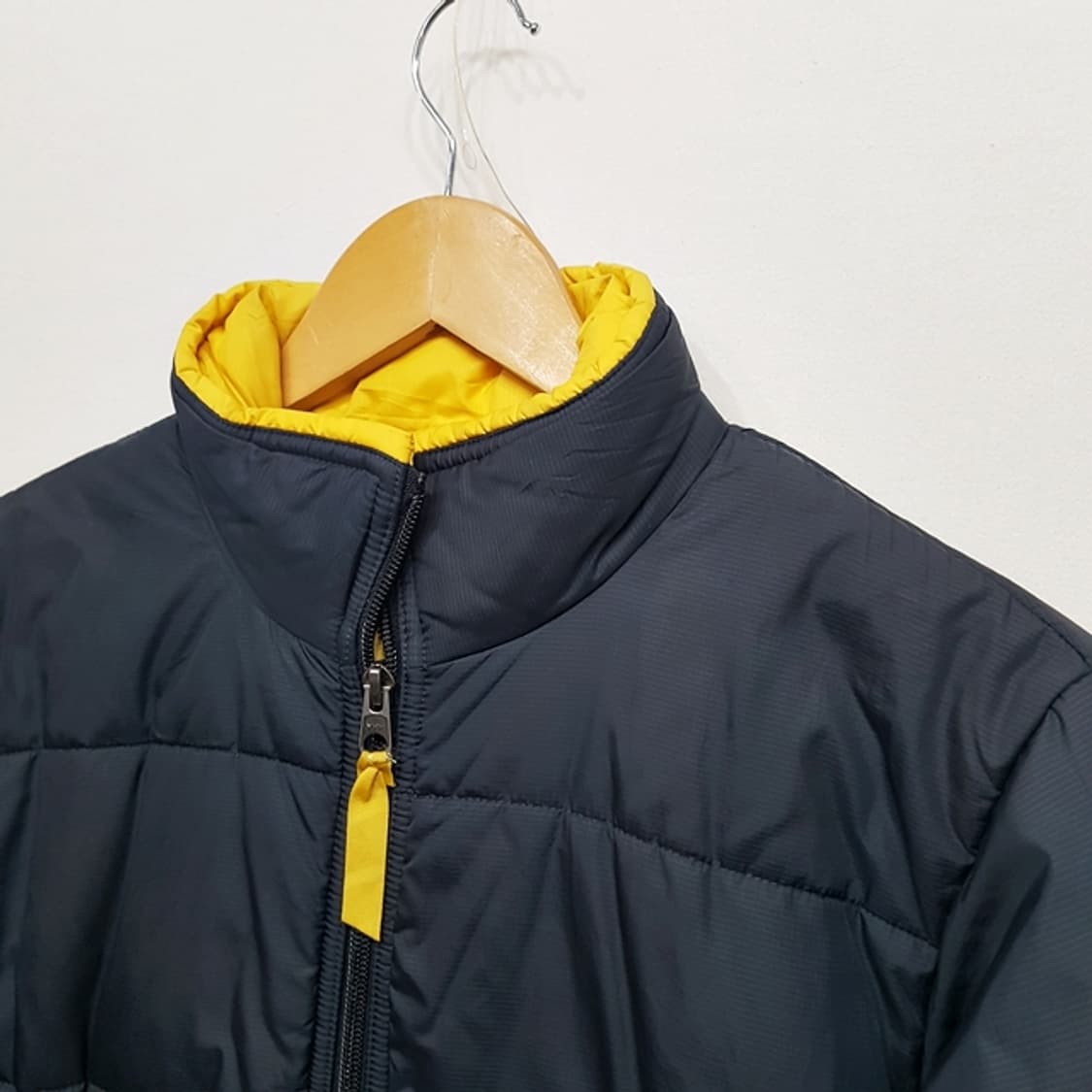 Patagonia 파타고니아 패딩 점퍼 차콜 상품이미지2