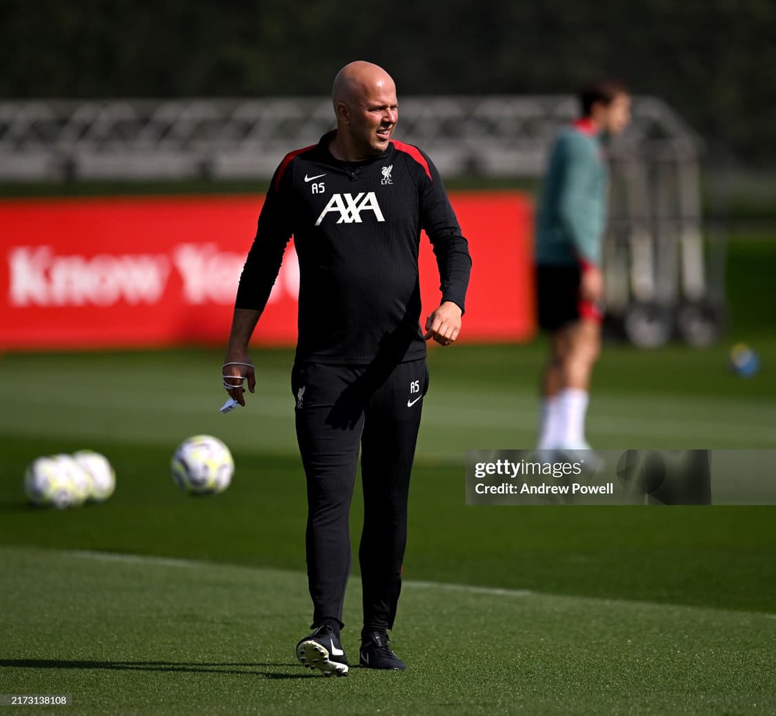 2425 나이키 리버풀 전반기 지급용 ADV 베이퍼니트 팬츠 트레이닝 상품이미지6