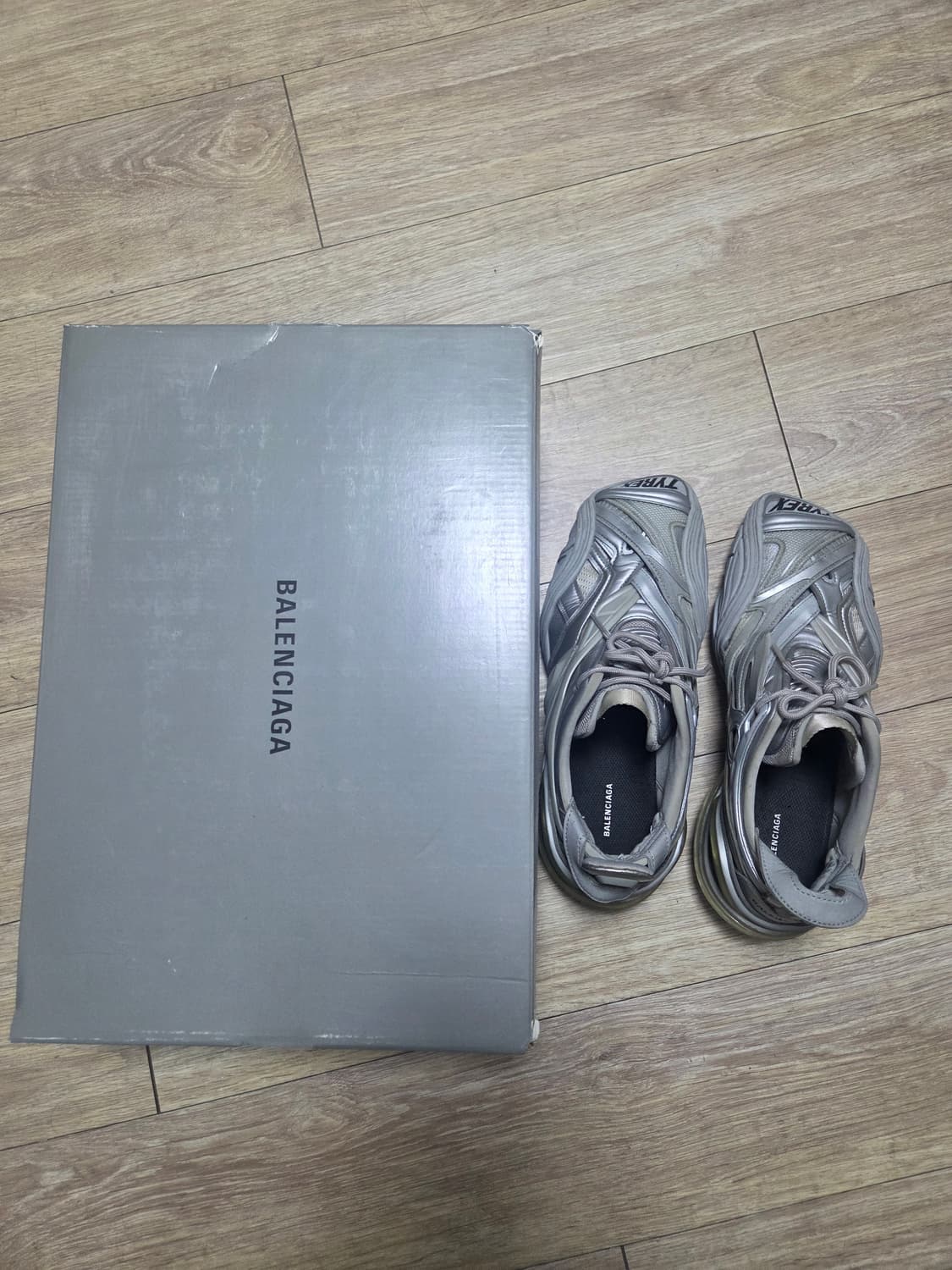 발렌시아가 타이렉스 실버 41 풀박스 상품이미지2