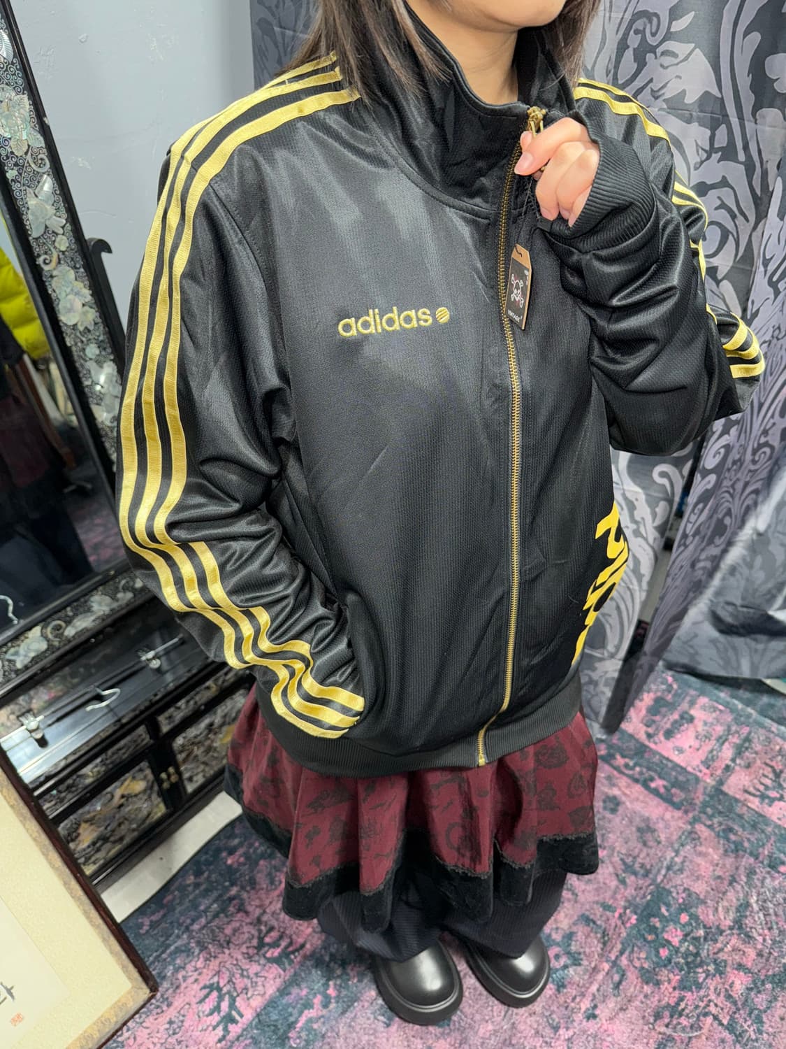 아디다스 Y2K 글리터 골드라인 집업 상품이미지4
