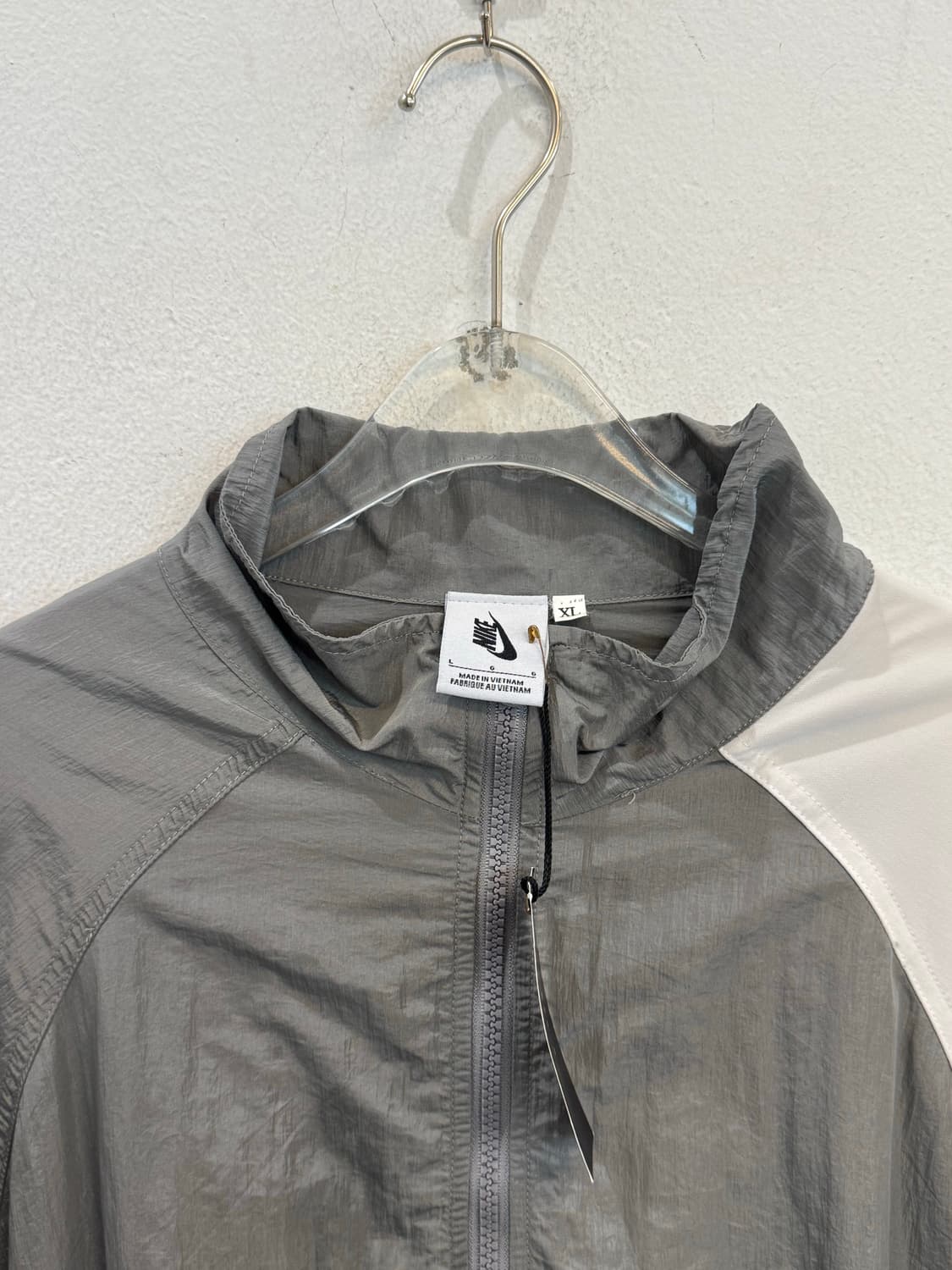 Nike OverFit Windbreaker 상품이미지4