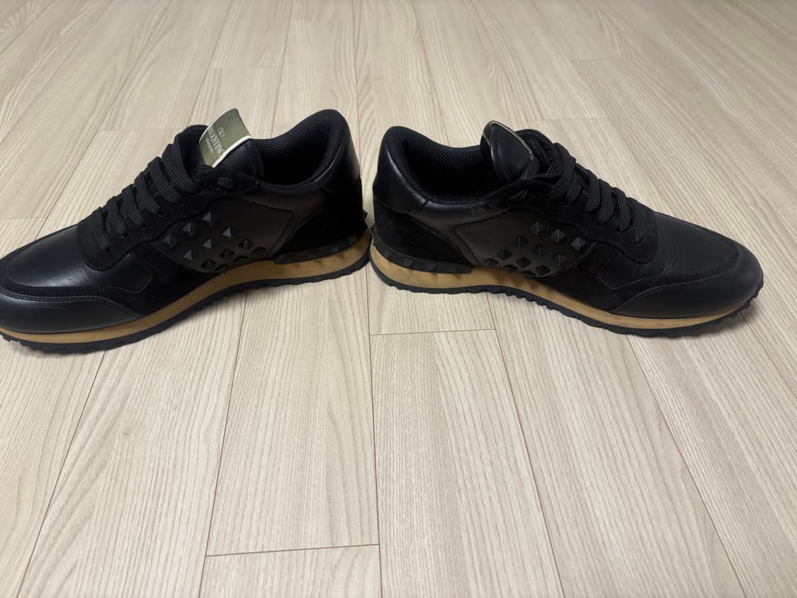 발렌티노 락스터드 스니커즈 상품이미지2