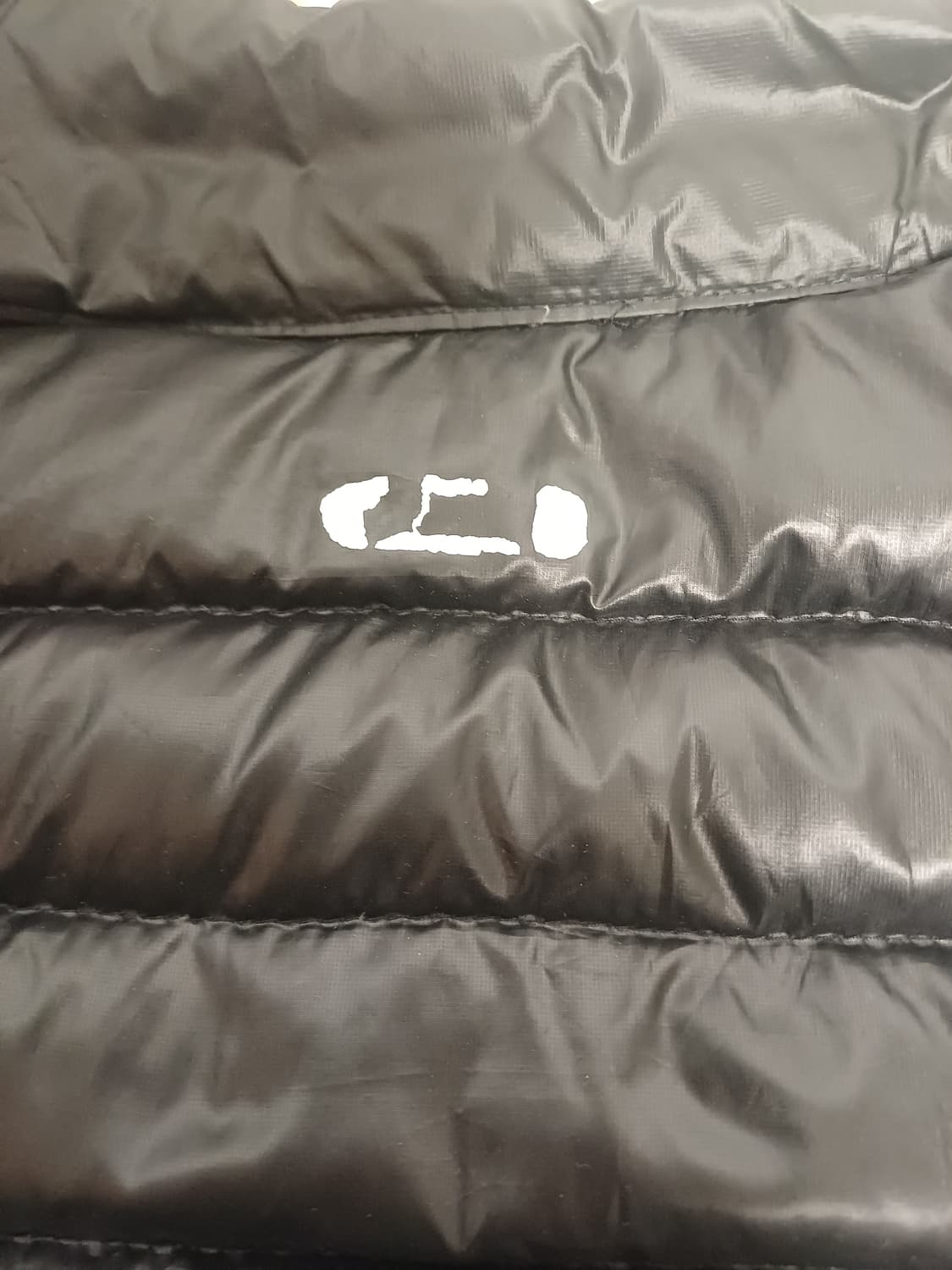 아식스 700필파워 구스다운 경량 패딩 여성 자켓 (블랙) 상품이미지9