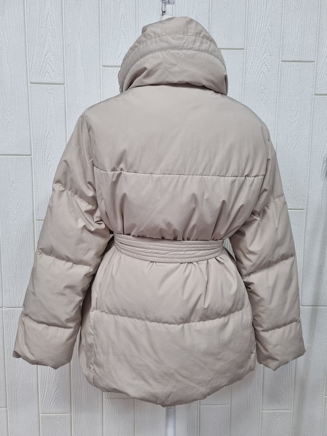 Roem 벨티드 숏다운 패딩 상품이미지3