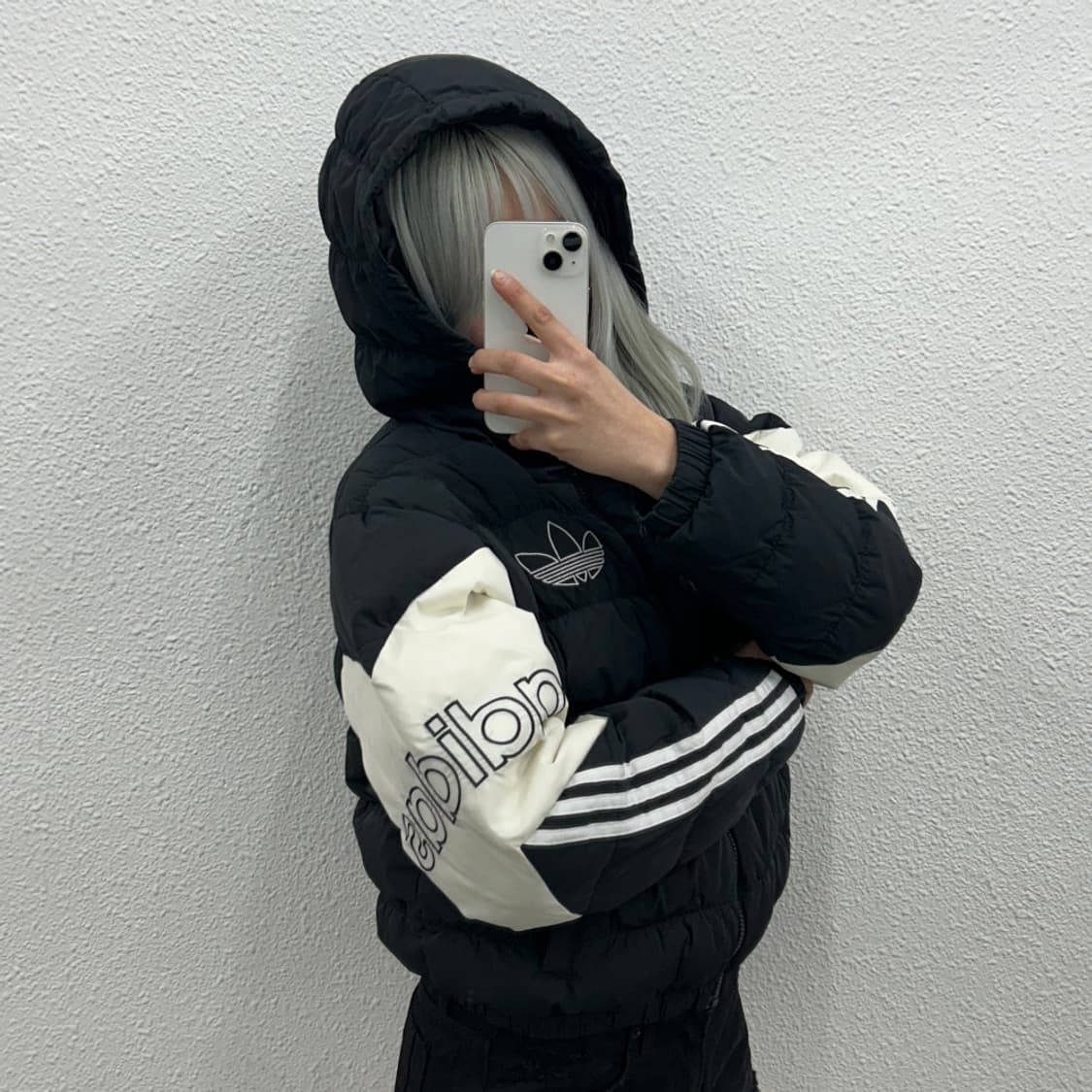 아디다스 자수로고 화이트배색 블랙 패딩 S 상품이미지1