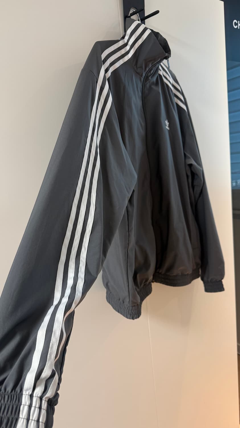 ADIDAS OVSD TRACK TOP 아디다스 오버사이즈드 트랙탑 XS 상품이미지2