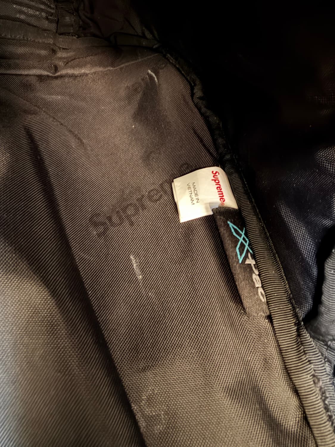 슈프림 23fw 백팩 상품이미지3