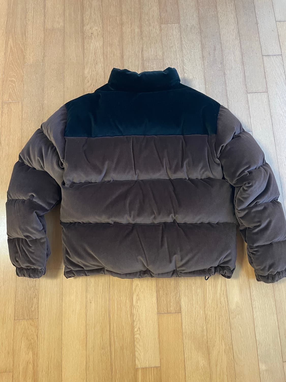 틸레이트 벨벳 다운 패딩 브라운 m사이즈 상품이미지4